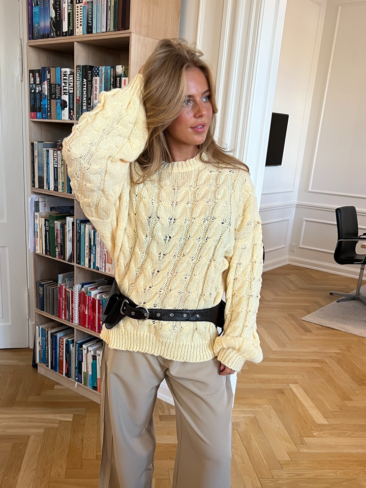 Anora chunky knit sweater - Light yellow