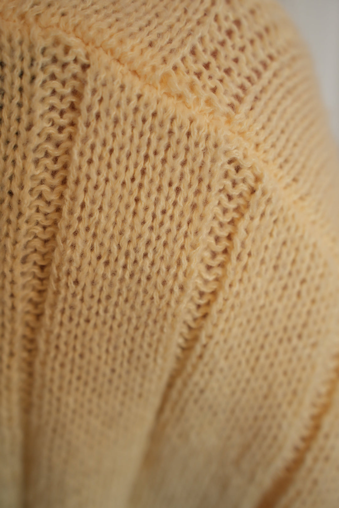 Anora chunky knit sweater - Light yellow