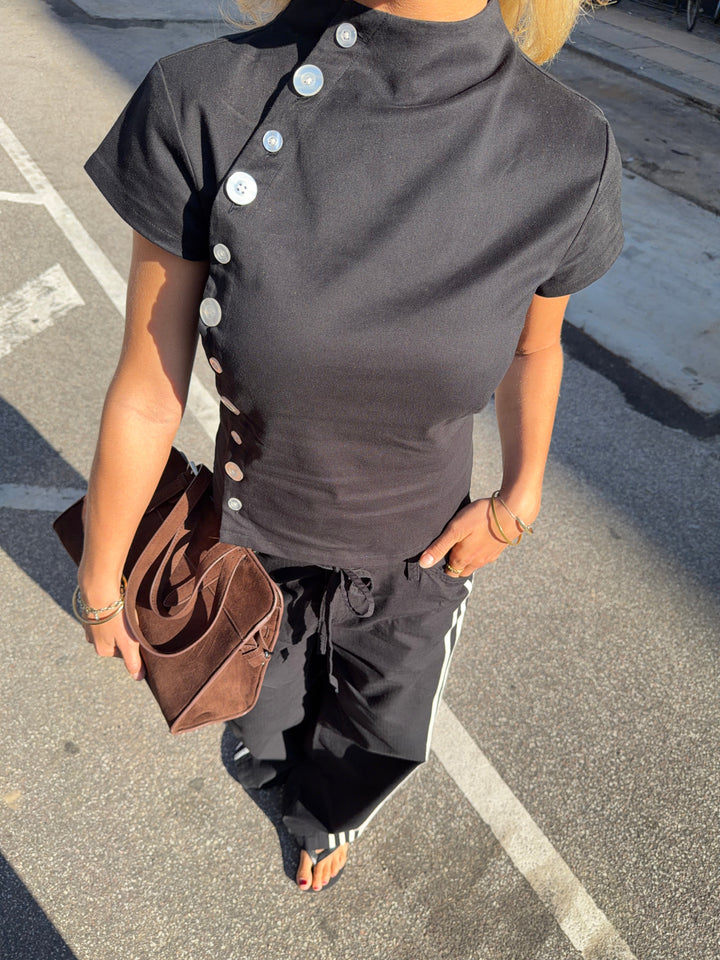 Amy fitted short-sleeved top - Black