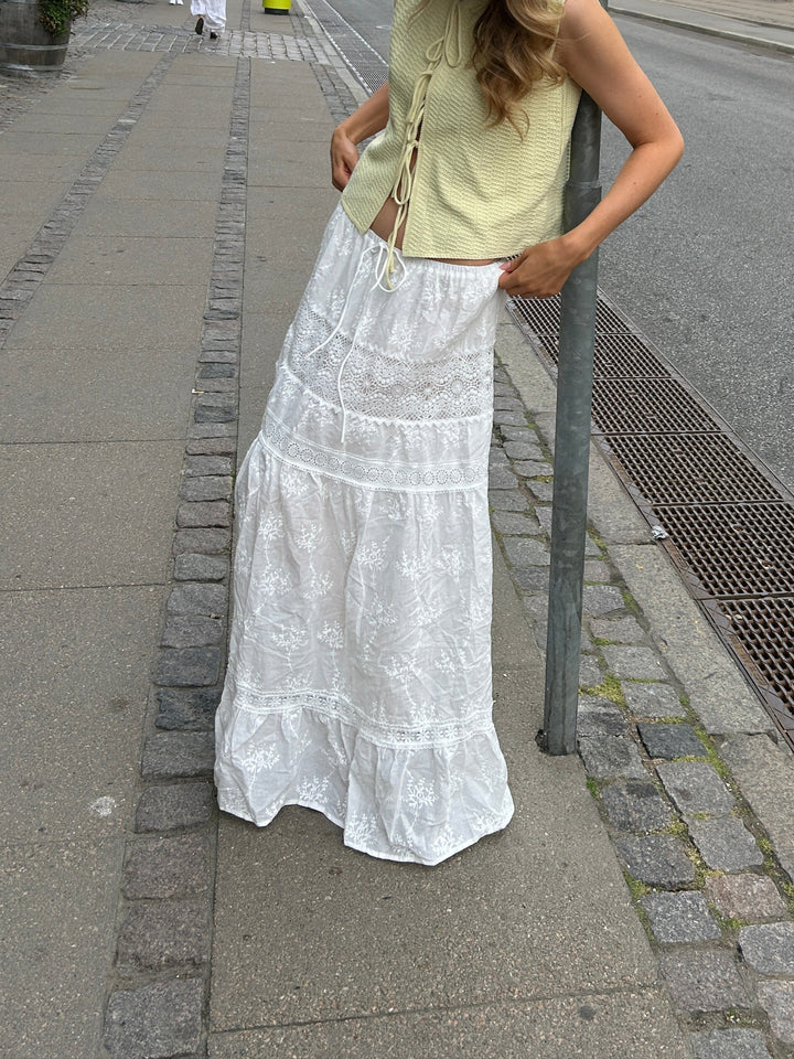 Kaya lace maxi skirt - White