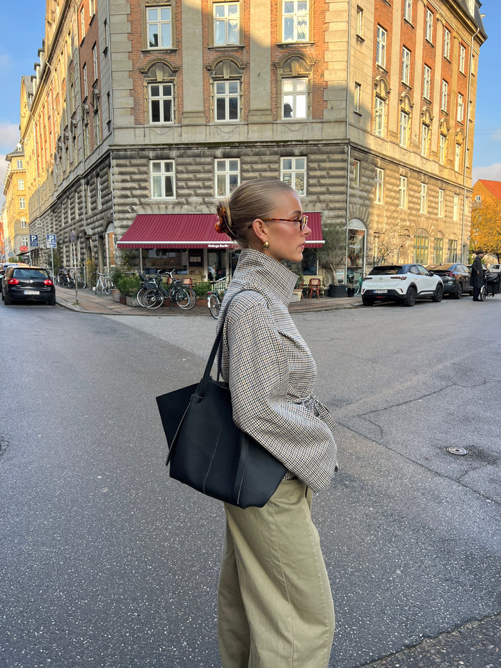 Lucia shoulder bag - Black