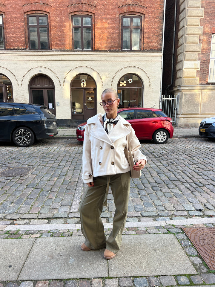 Kelly short coat - White