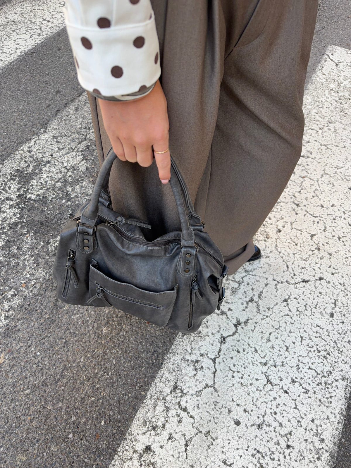 Kiva Shoulder Bag Grey