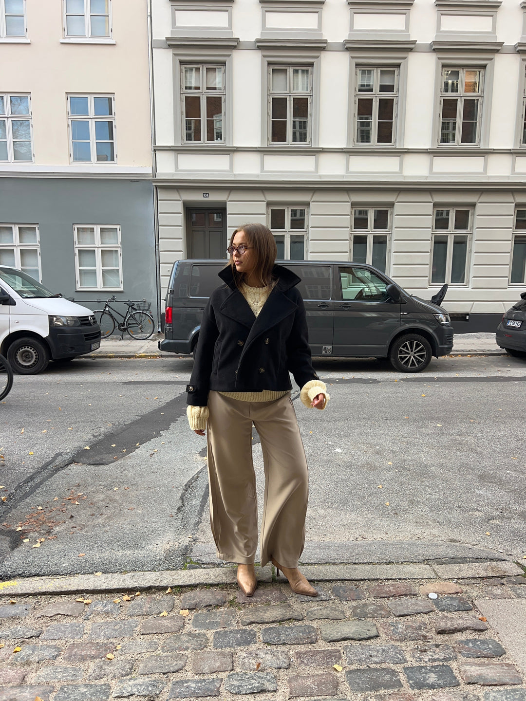 Kelly short coat - Black