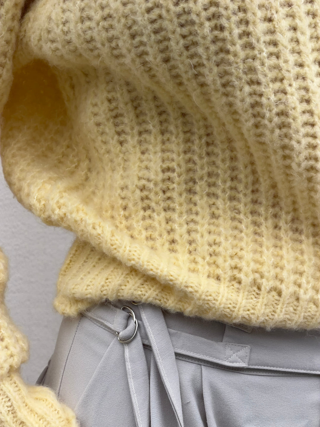 Carla chunky high-neck sweater  - Light yellow
