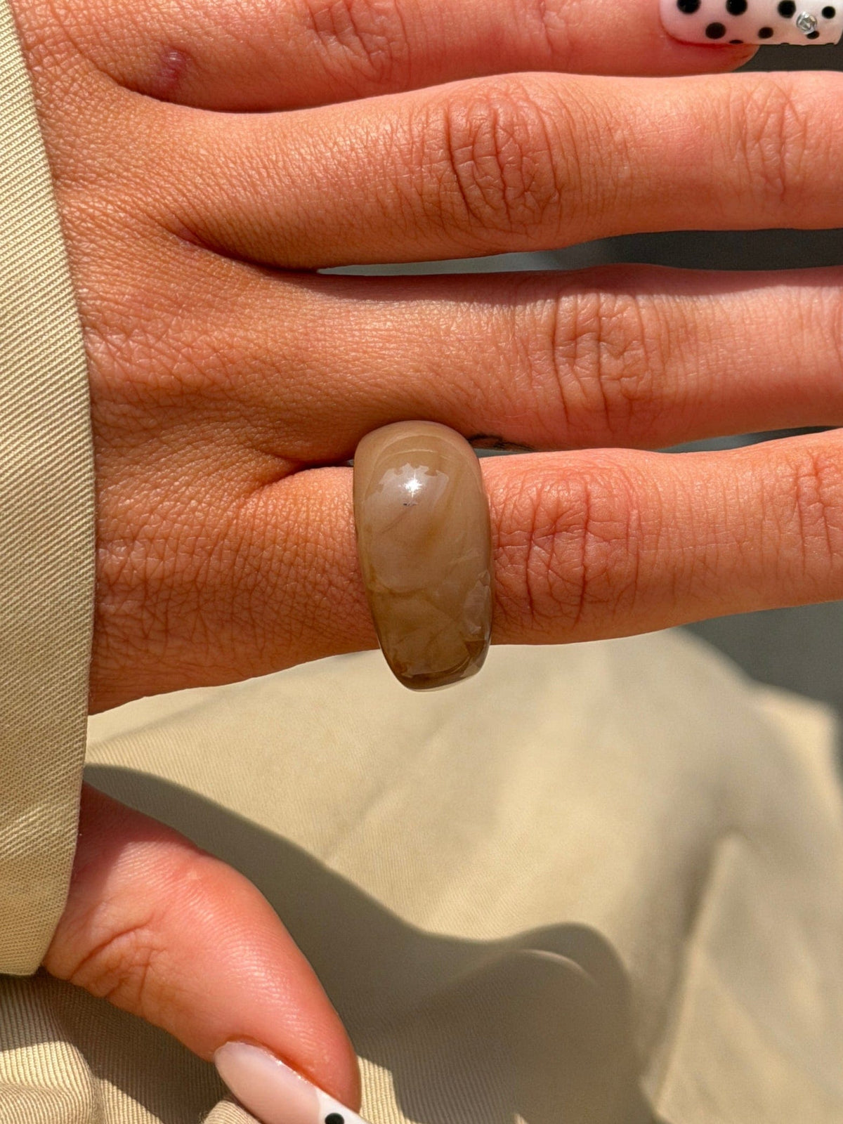 Aila Acrylic Ring Beige