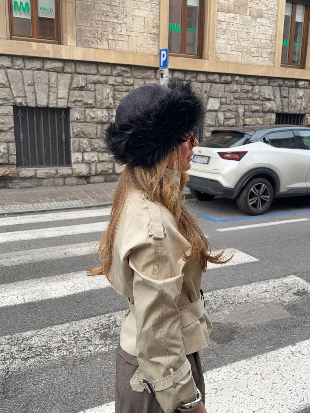 Aria Shearling Hat Black