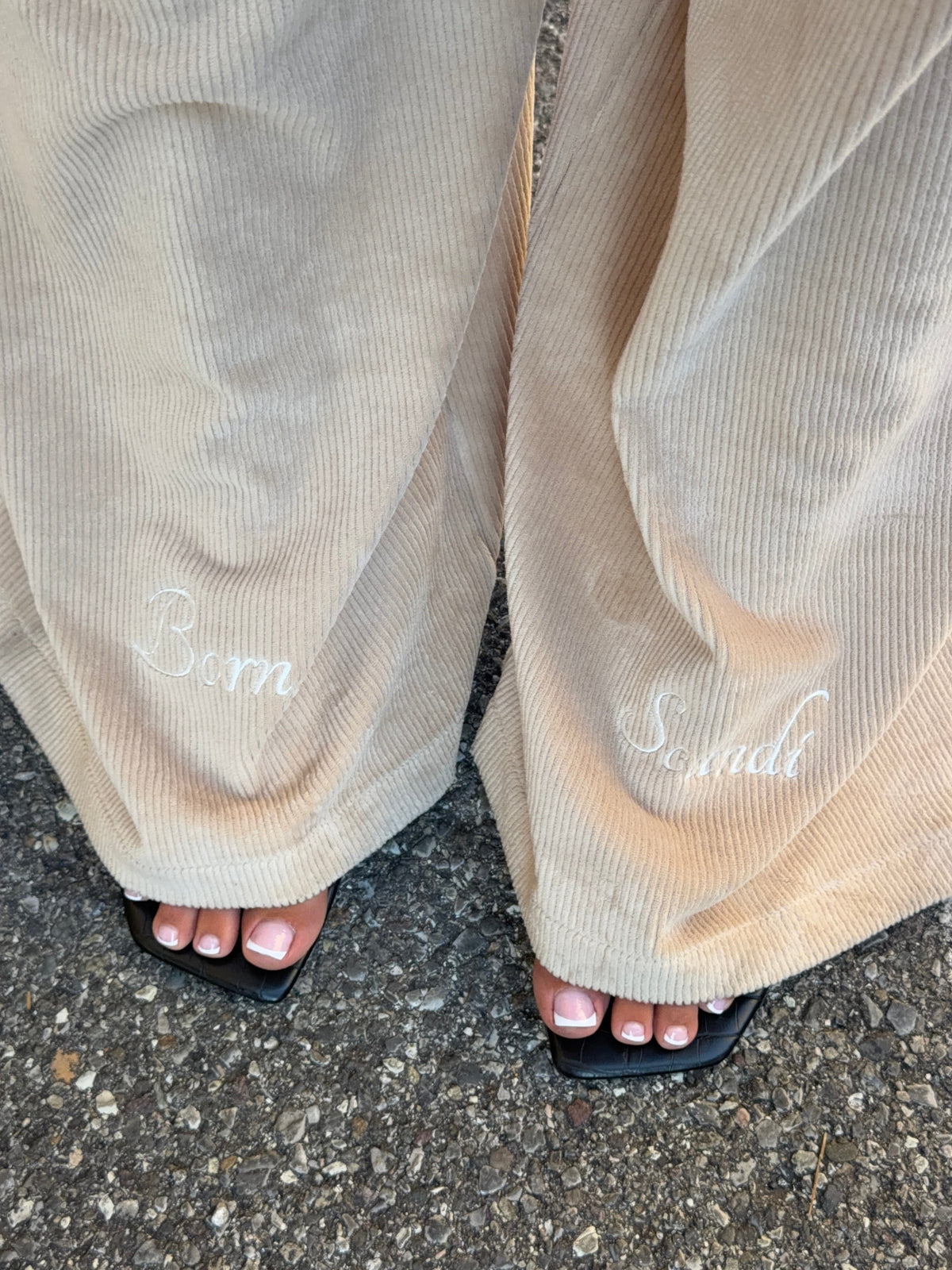 Elora Velvet Pants Beige