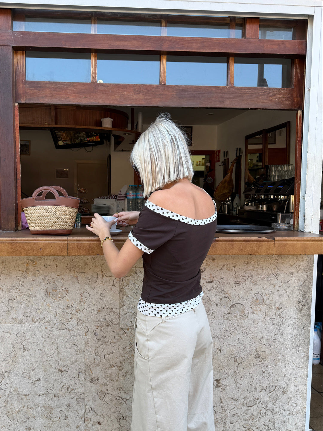 Vanja double layer off-the-shoulder t-shirt - Brown/white