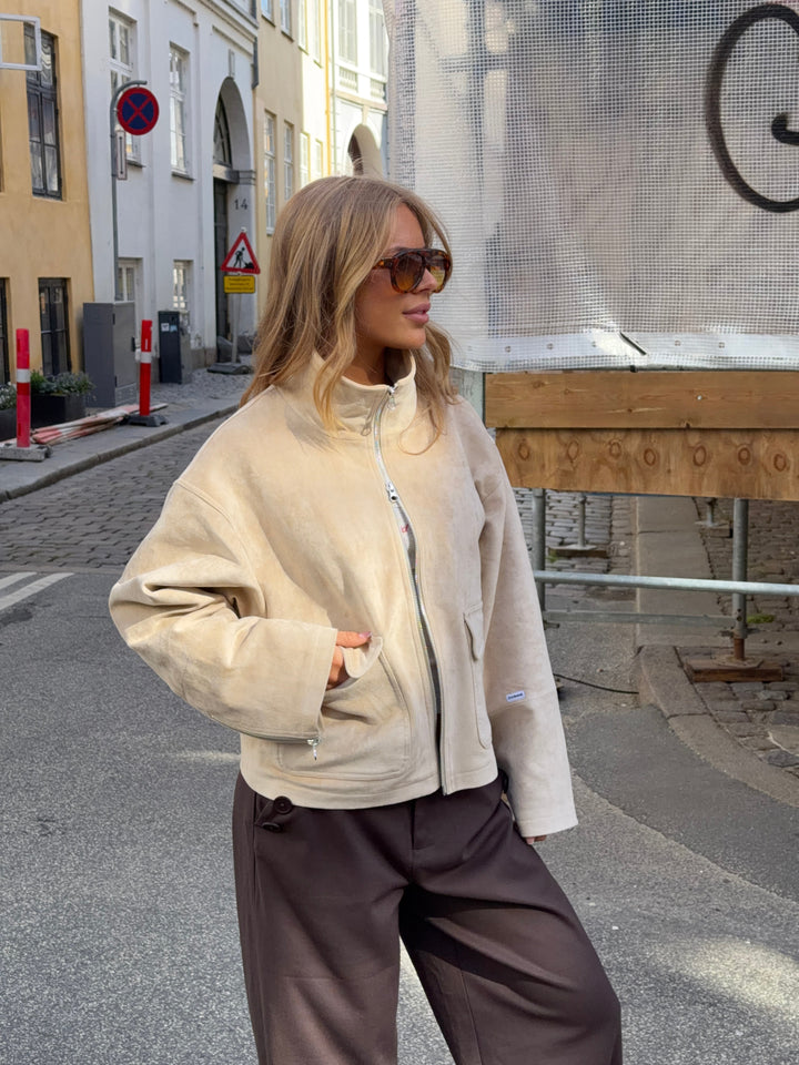 Leah high neck suede jacket - Beige