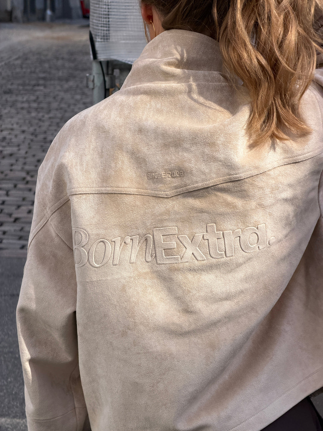 Leah high neck suede jacket - Beige
