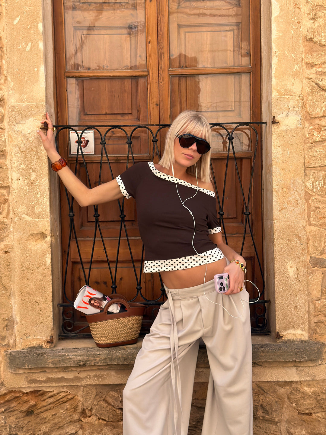 Vanja double layer off-the-shoulder t-shirt - Brown/white