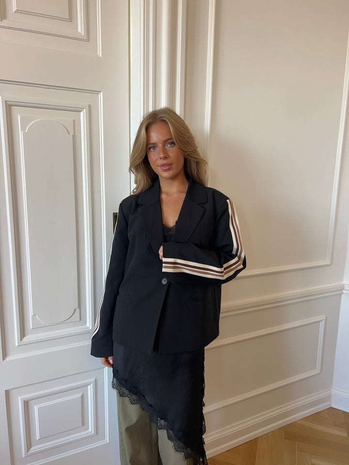 Livia Tie blazer - Black