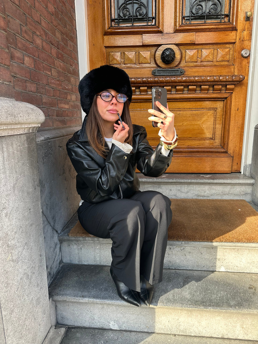 Eira fur hat - Black