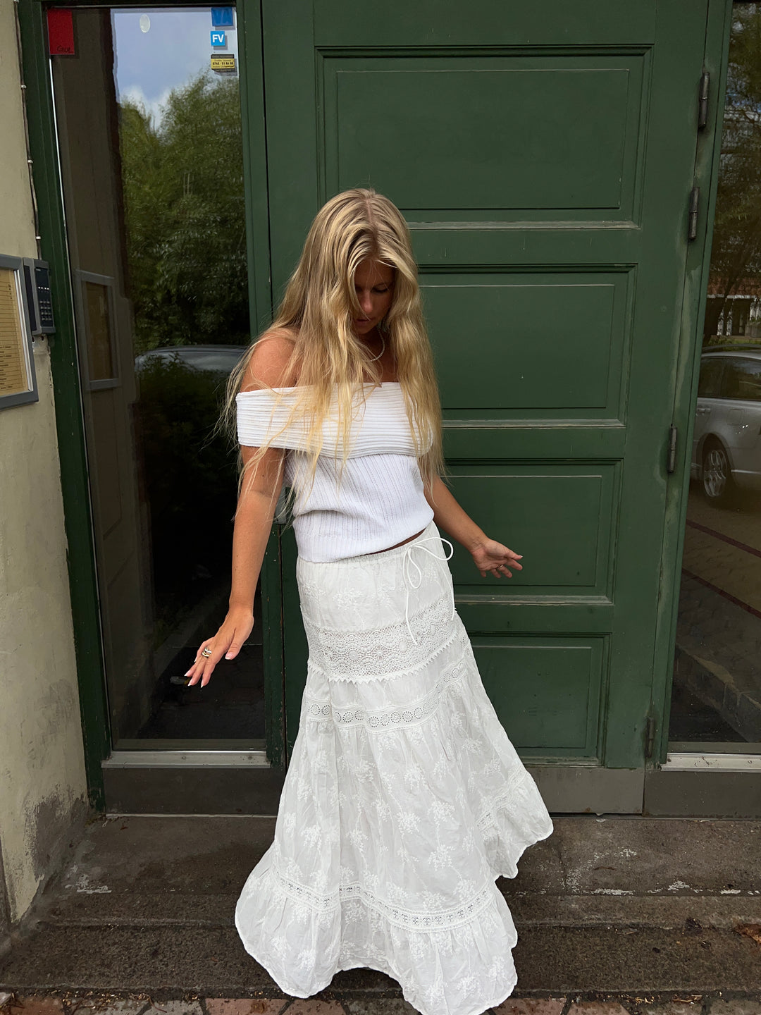 Kaysa off shoulder knit - white